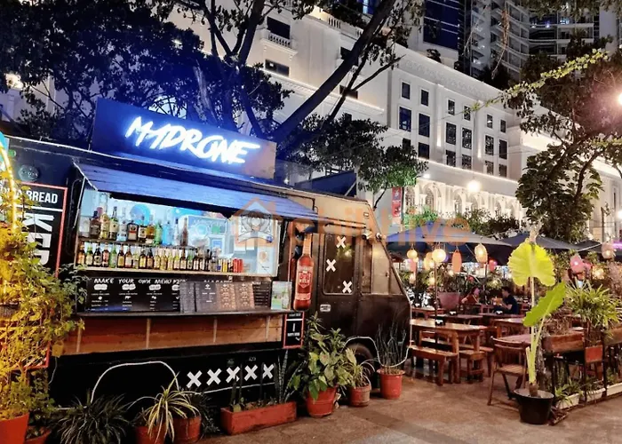 別荘 Luxe In The Heart Of Uptown Bgc #oursw20g